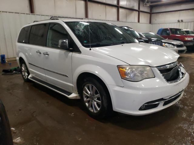 2016 CHRYSLER TOWN & COU - 2C4RC1GG8GR158402