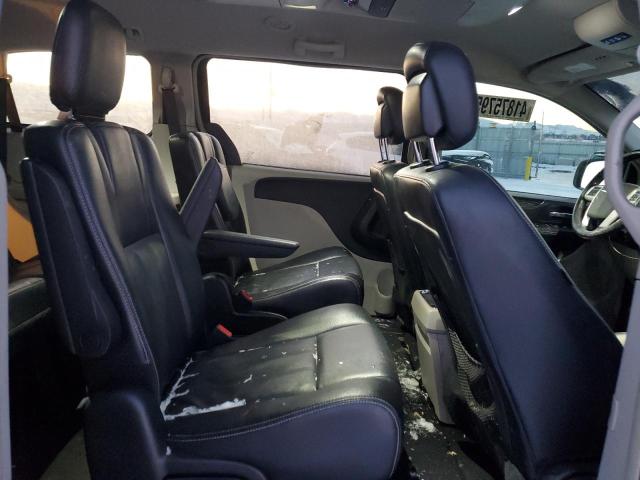 2015 CHRYSLER TOWN & COU - 2C4RC1BG8FR534571