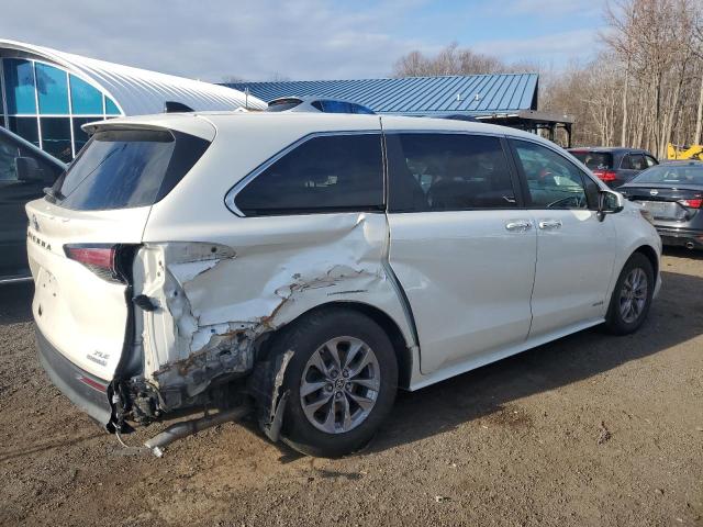2021 TOYOTA SIENNA XLE 5TDYRKEC5MS008038