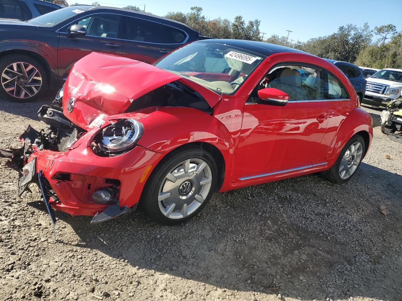 3VWJD7AT2JM727906 VOLKSWAGEN BEETLE SE 2018