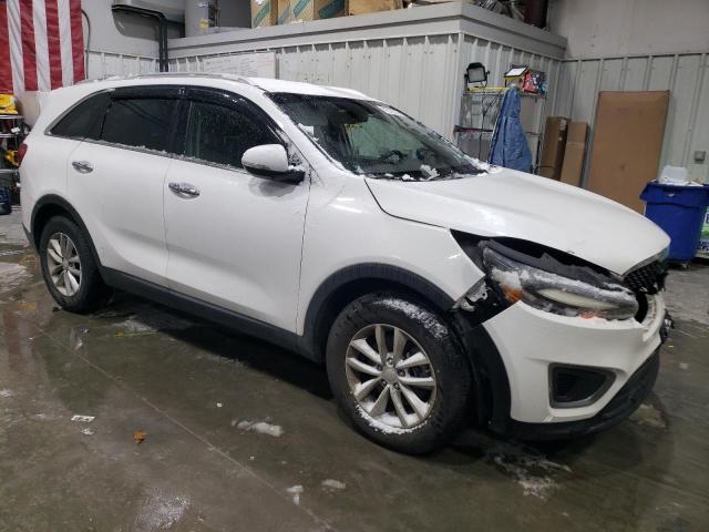 2016 KIA SORENTO LX - 5XYPG4A35GG119211