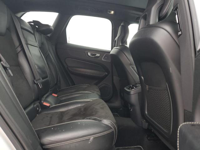 2018 VOLVO XC60 T6 R- YV4A22RM0J1003828