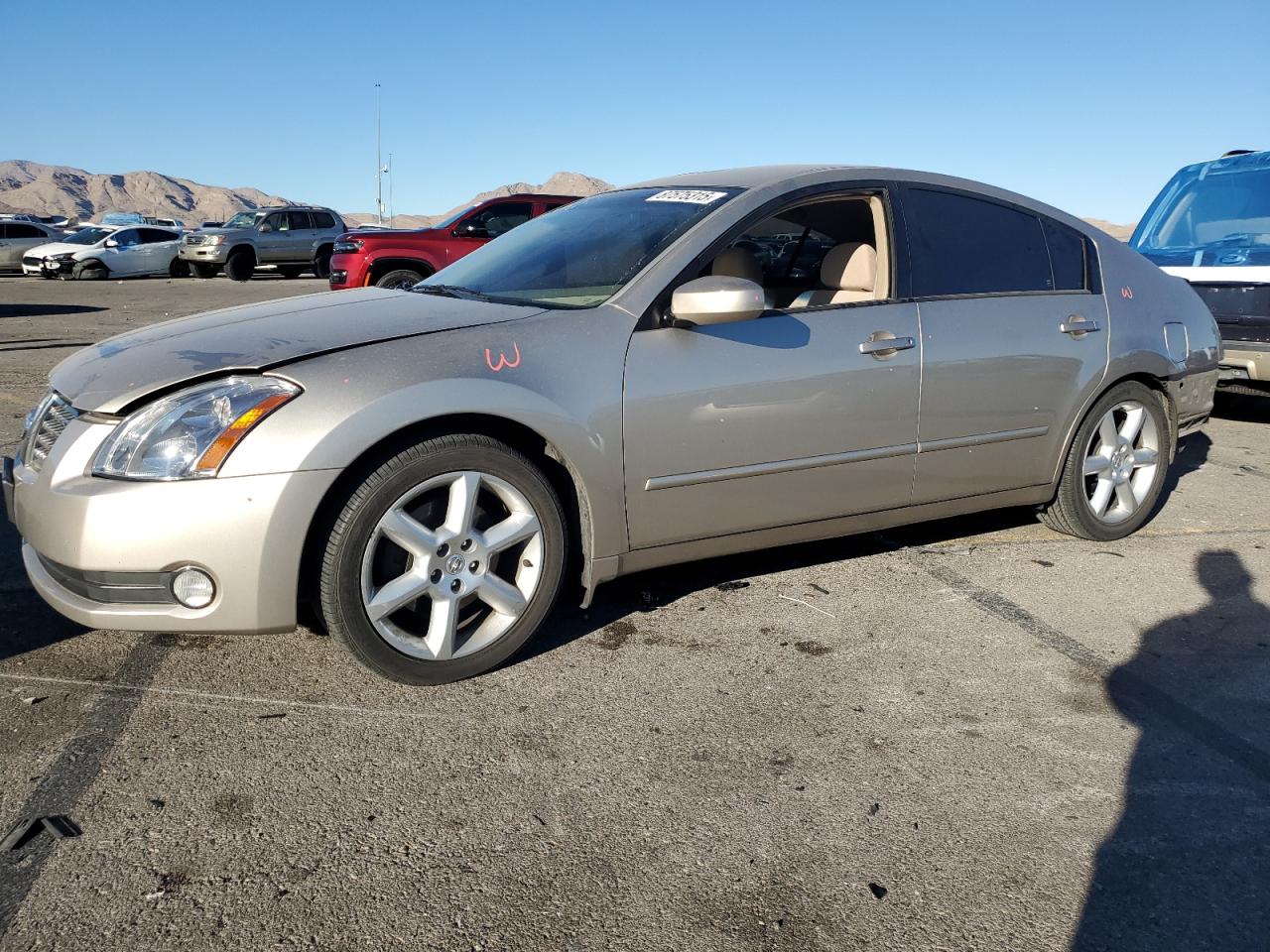  Salvage Nissan Maxima