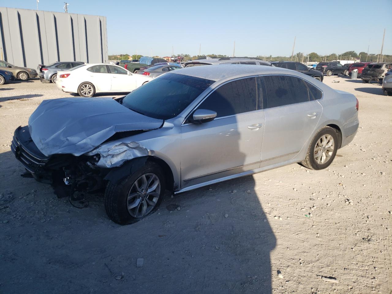  Salvage Volkswagen Passat