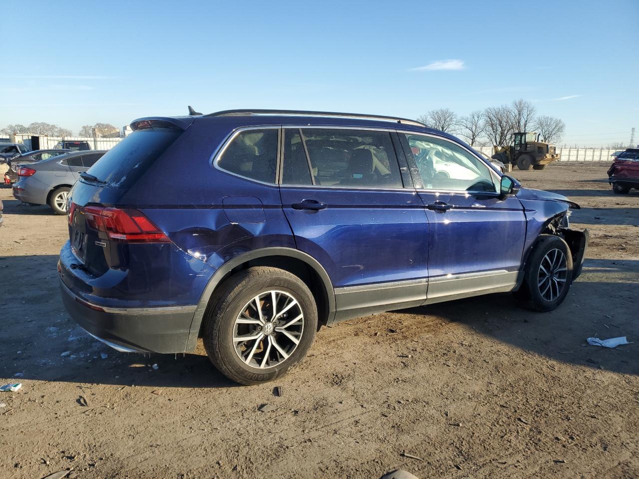 VOLKSWAGEN TIGUAN SE