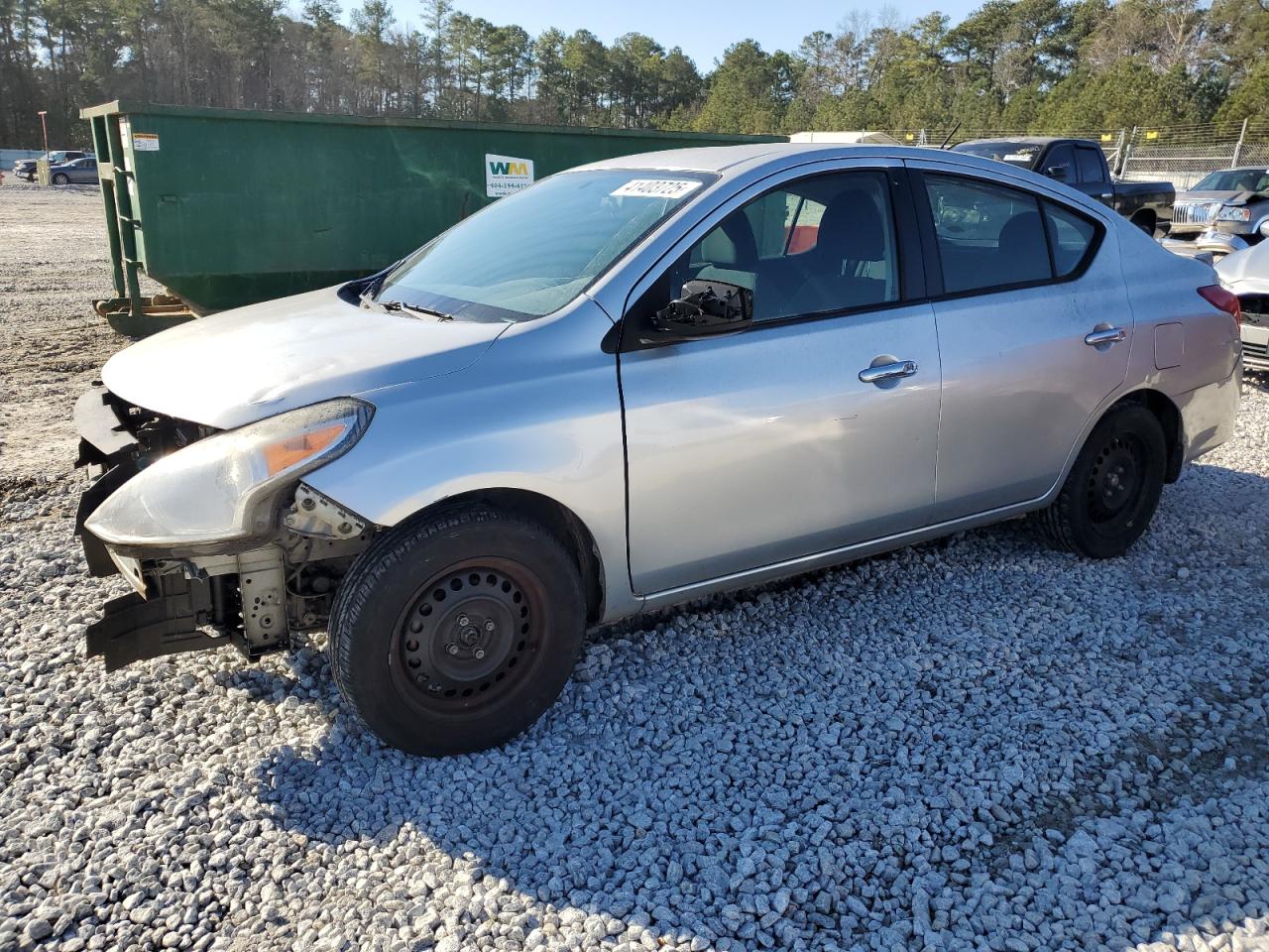 NISSAN VERSA S
