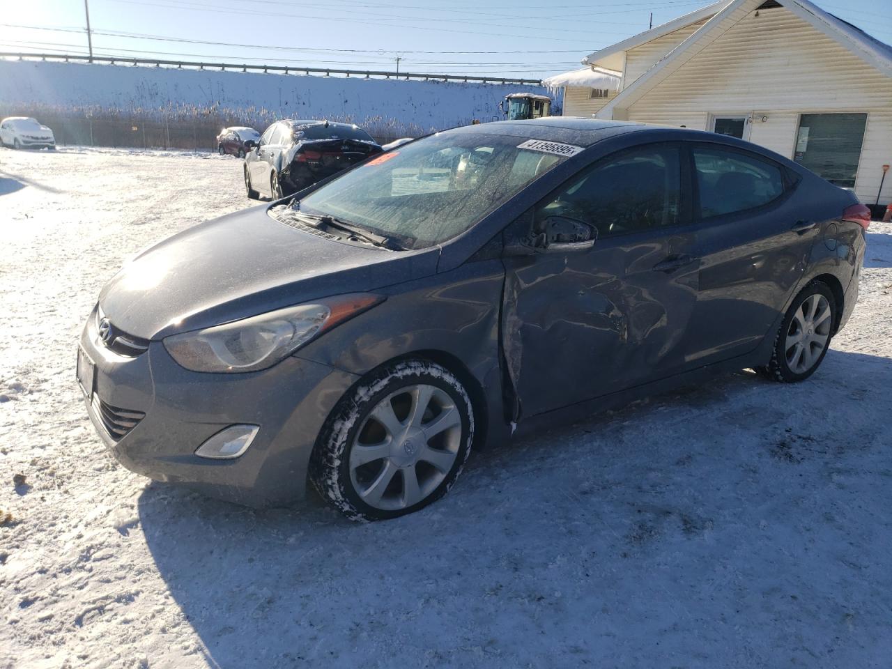  Salvage Hyundai ELANTRA