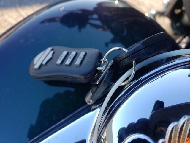 2021 HARLEY-DAVIDSON FLHTCUTG 1HD1MAF11MB857841