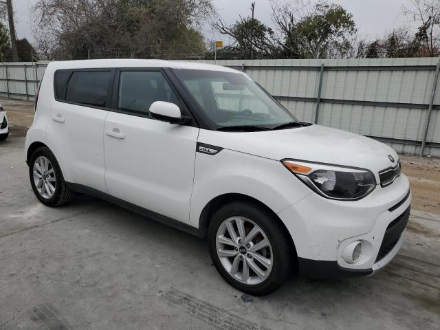 VIN KNDJP3A51H7418257 2017 KIA SOUL no.4