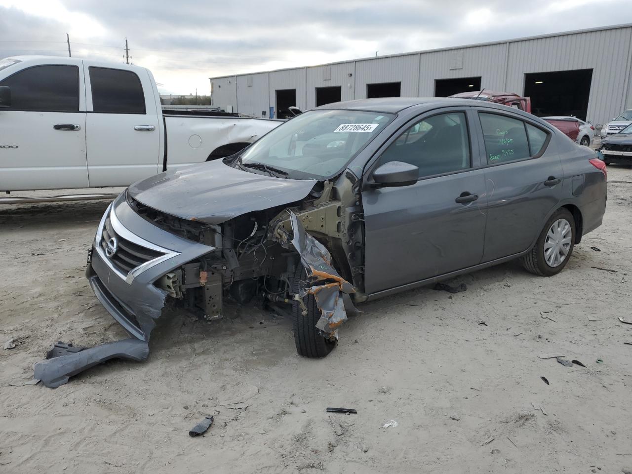  Salvage Nissan Versa