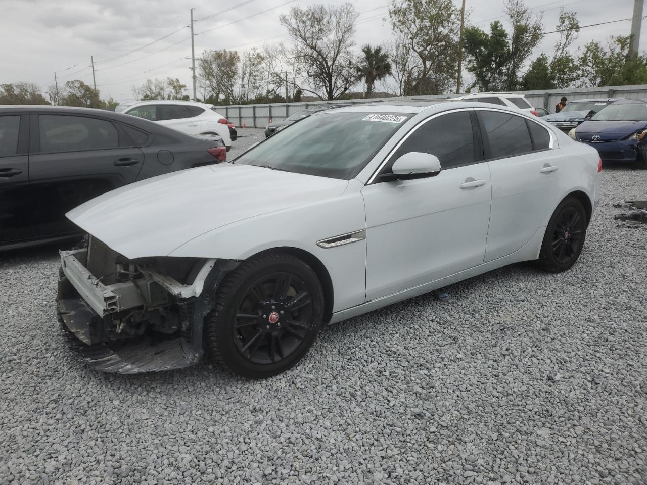  Salvage Jaguar XE