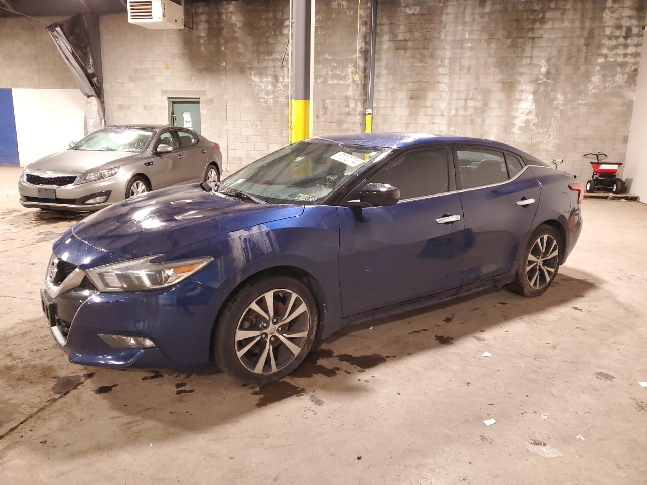  Salvage Nissan Maxima