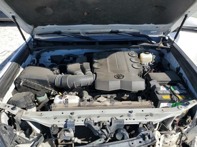 2019 TOYOTA 4RUNNER SR - JTEBU5JR4K5617054