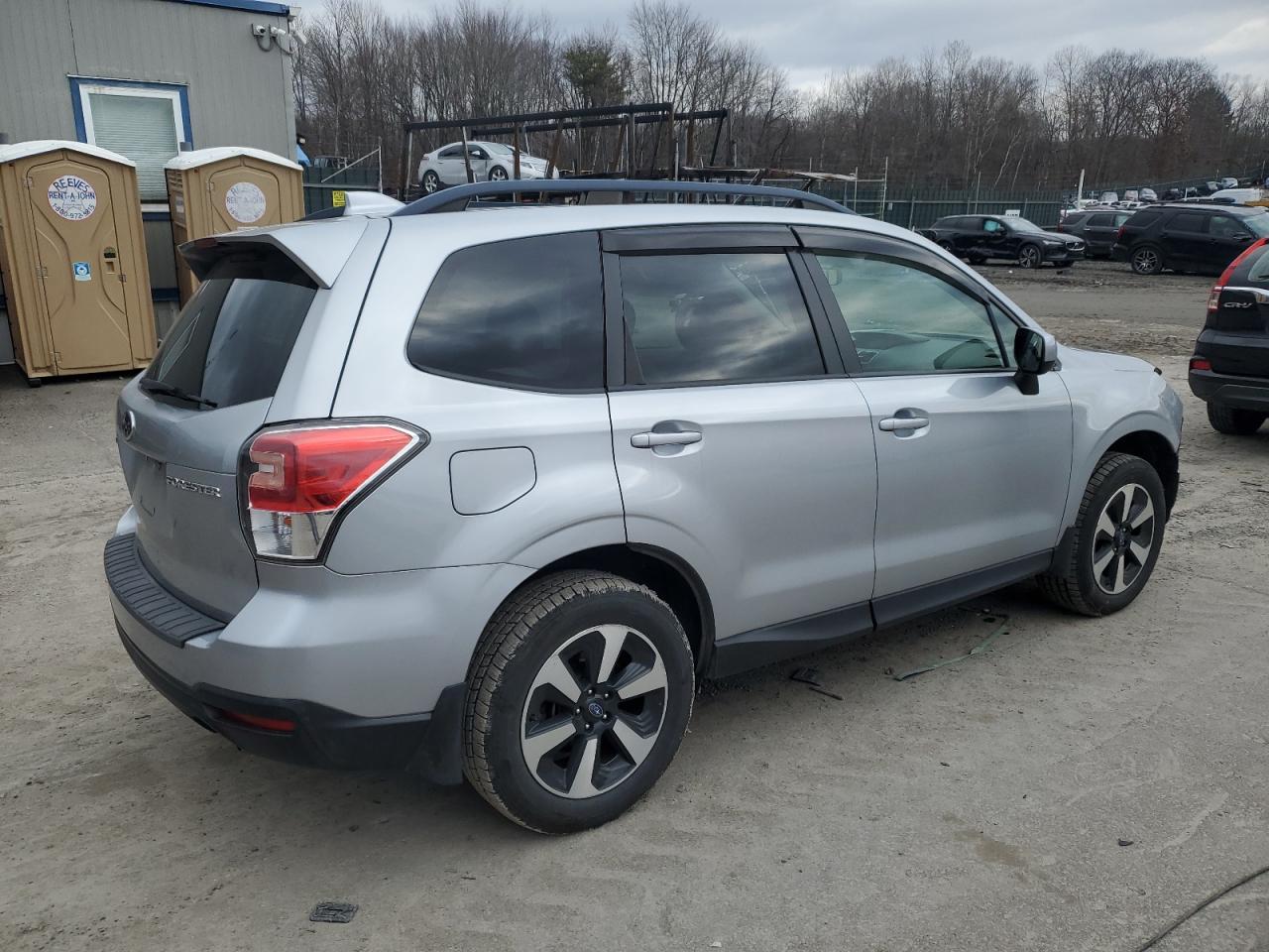 Lot #3045667650 2018 SUBARU FORESTER 2