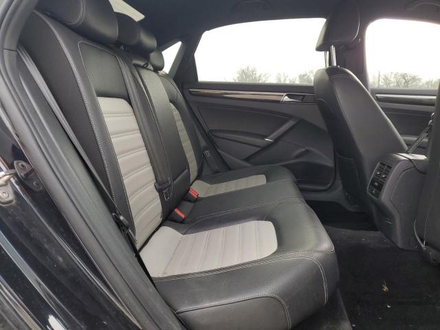 2018 VOLKSWAGEN PASSAT GT 1VWJM7A32JC027790