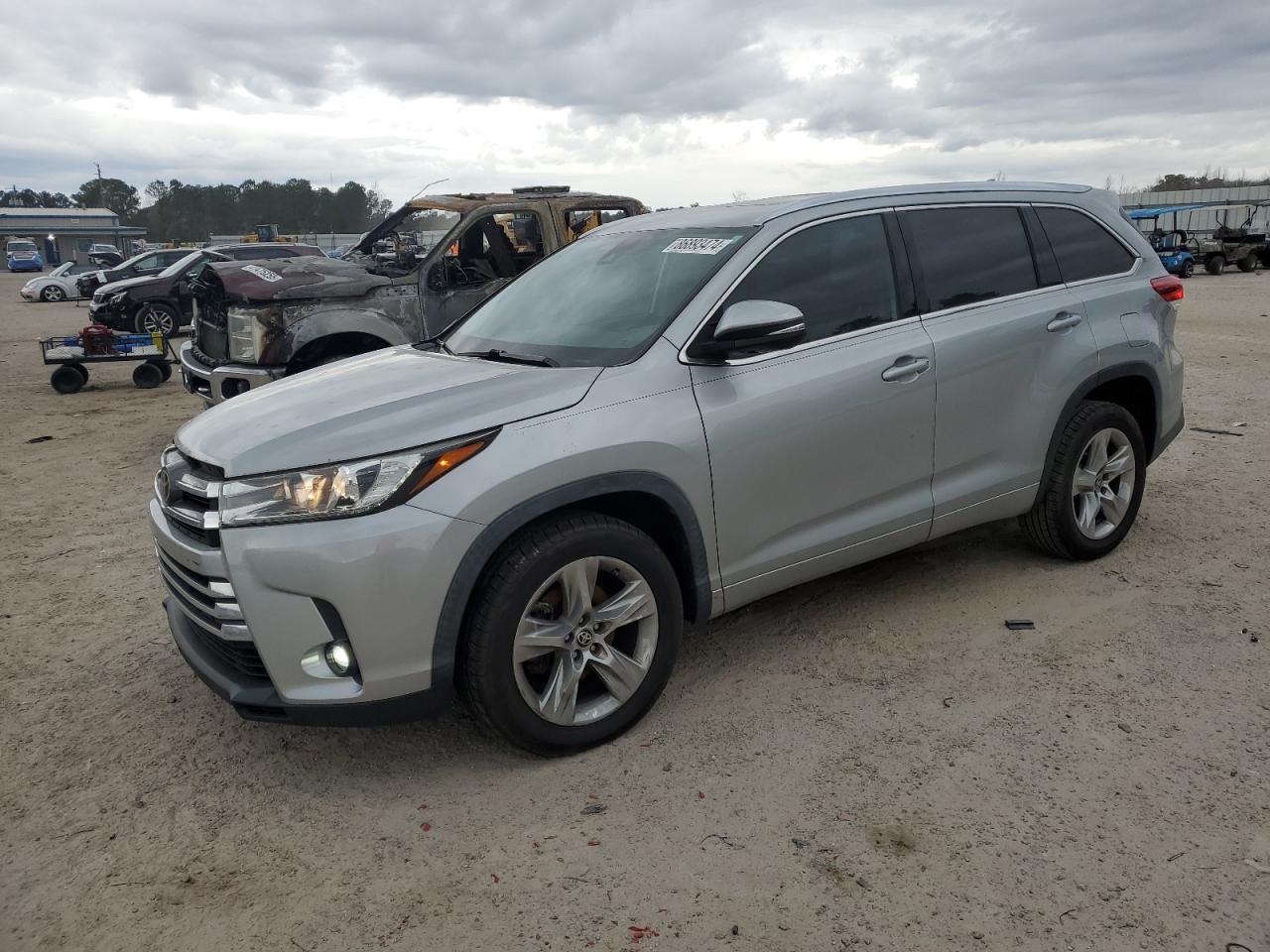 TOYOTA HIGHLANDER LIMITED