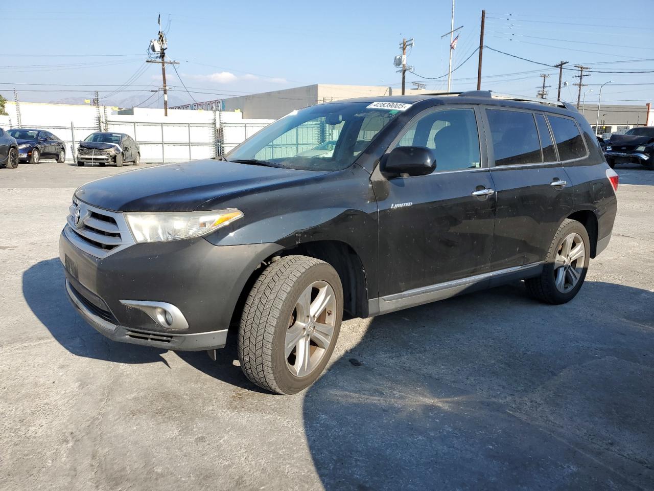  Salvage Toyota Highlander