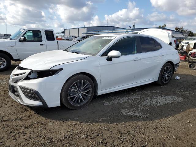 Vin: 4t1s31ak5pu601263, lot: 42446485, toyota camry se night shade 2023 img_1
