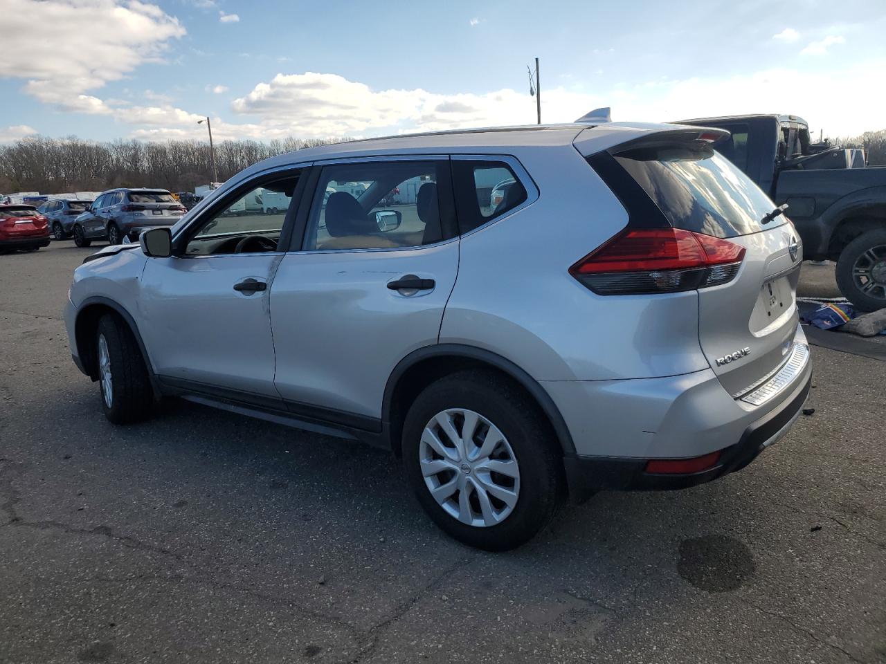 Nissan Rogue s 2017