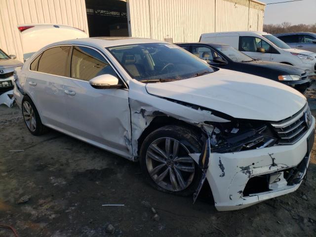 2018 VOLKSWAGEN PASSAT SE - 1VWBA7A37JC011534