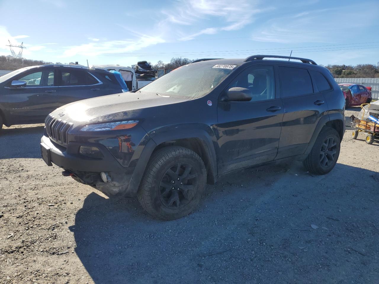  Salvage Jeep Cherokee