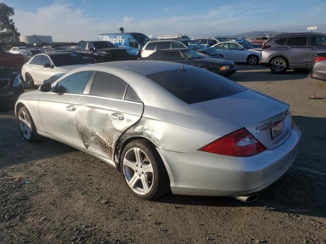 MERCEDES-BENZ CLS 500C 2006 silver  gas WDDDJ75X56A008682 photo #3