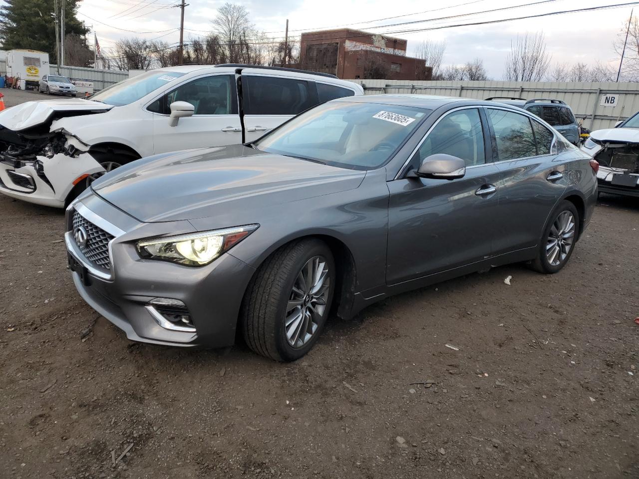 INFINITI Q50 LUXE