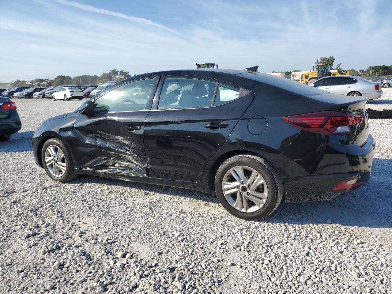 HYUNDAI ELANTRA SEL
