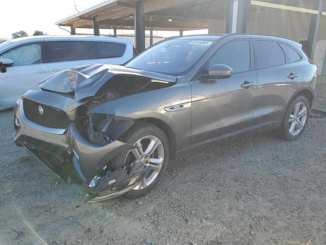 SADCL2BN9HA085830 JAGUAR F-PACE R - 2017