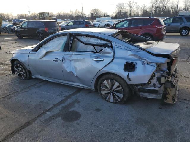 NISSAN ALTIMA SV
