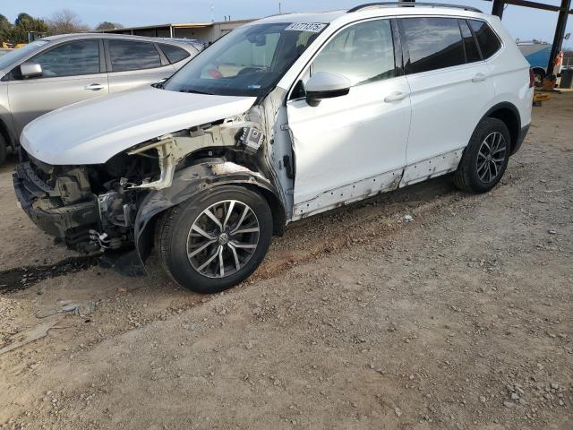 2018 VOLKSWAGEN TIGUAN SE - 3VV3B7AX8JM214679