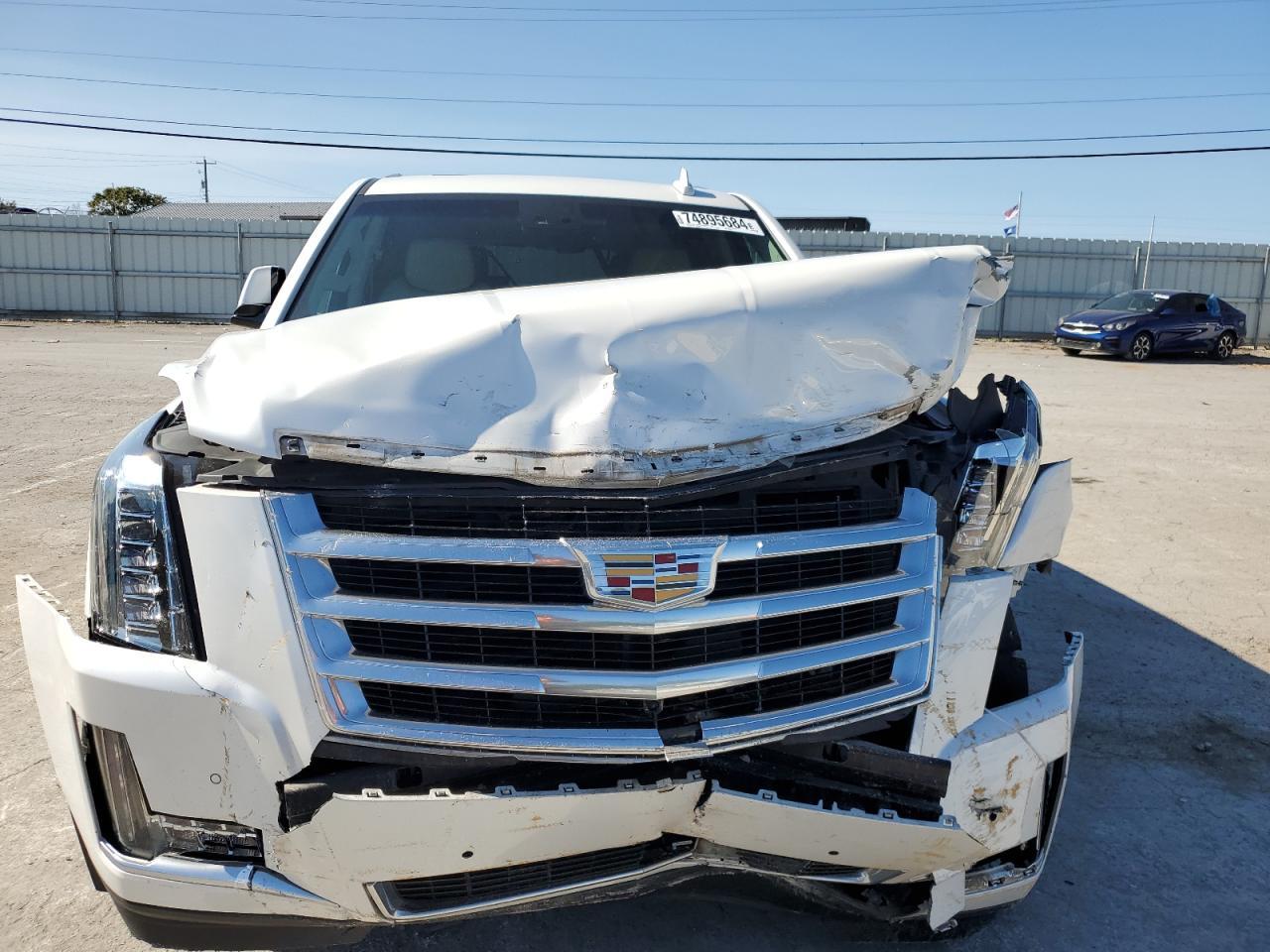 Lot #3050381895 2016 CADILLAC ESCALADE L