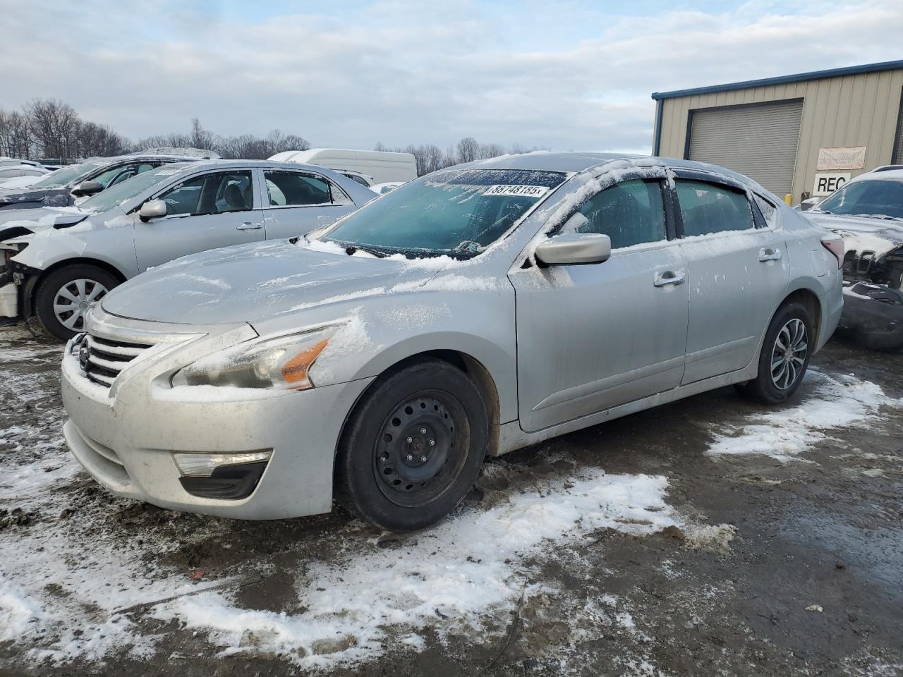  Salvage Nissan Altima