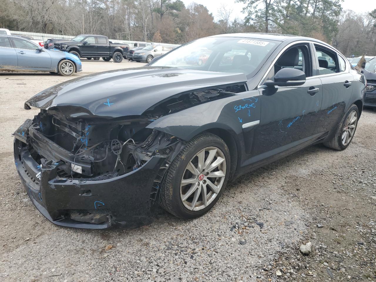 JAGUAR XF 2.0T PREMIUM