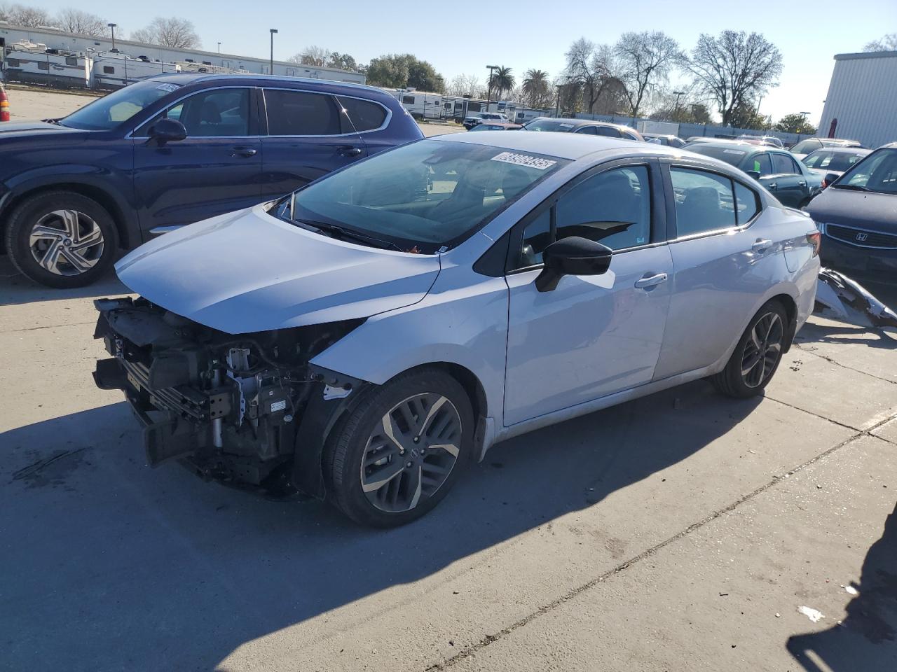  Salvage Nissan Versa