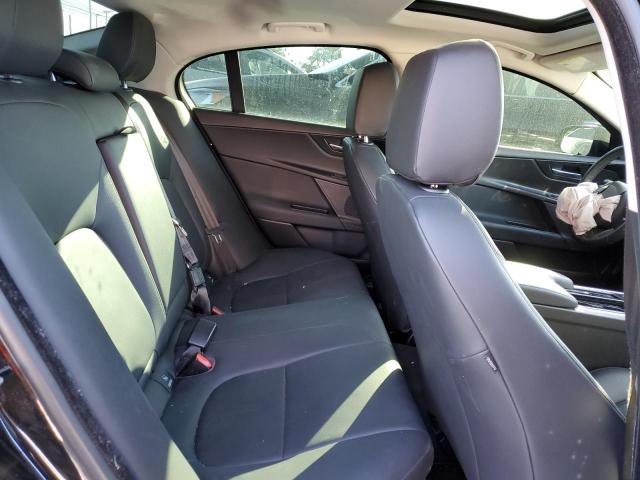 2019 JAGUAR XE SAJAS4FX7KCP52355