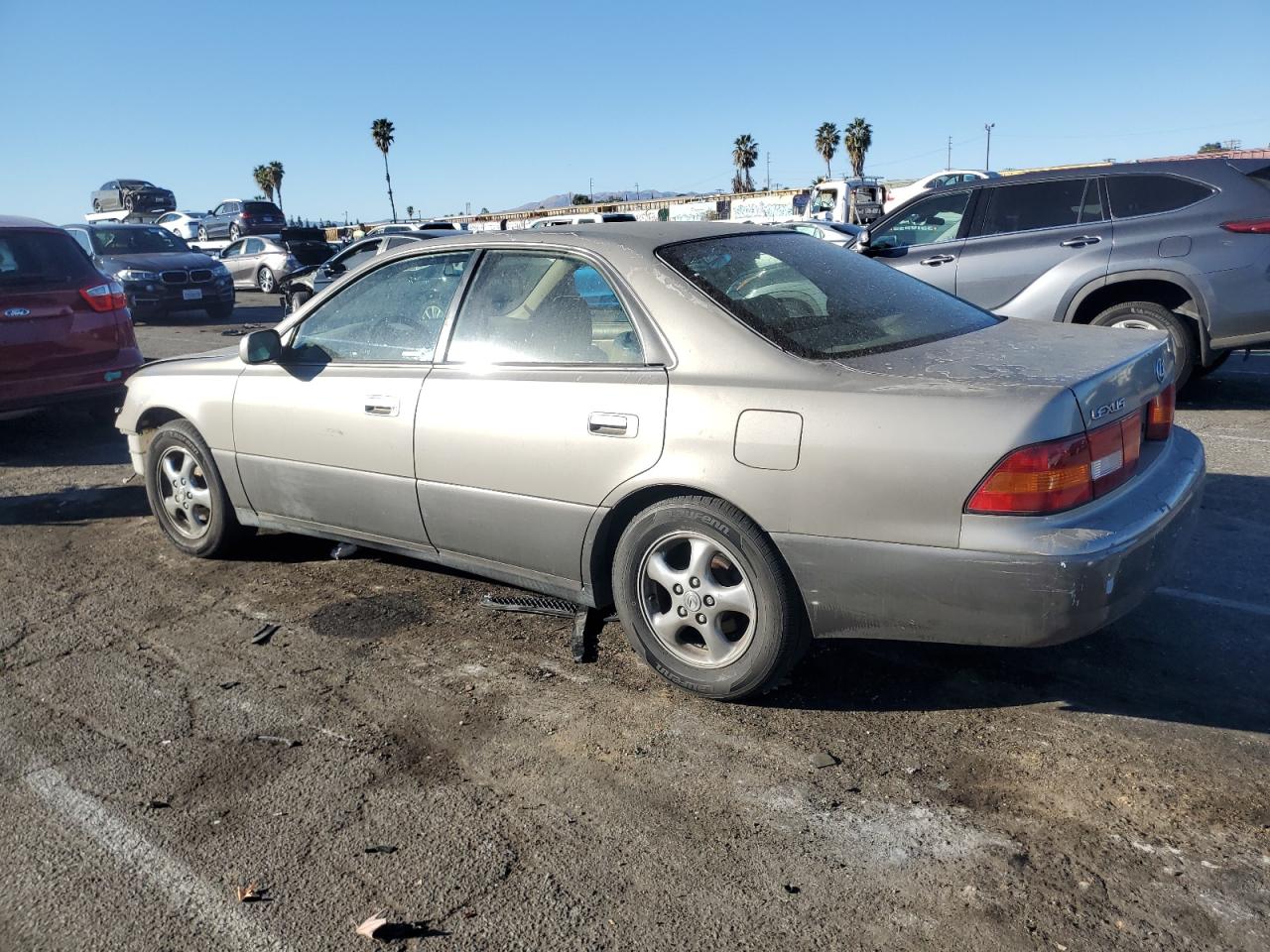 Lot #3045806654 1998 LEXUS ES 300