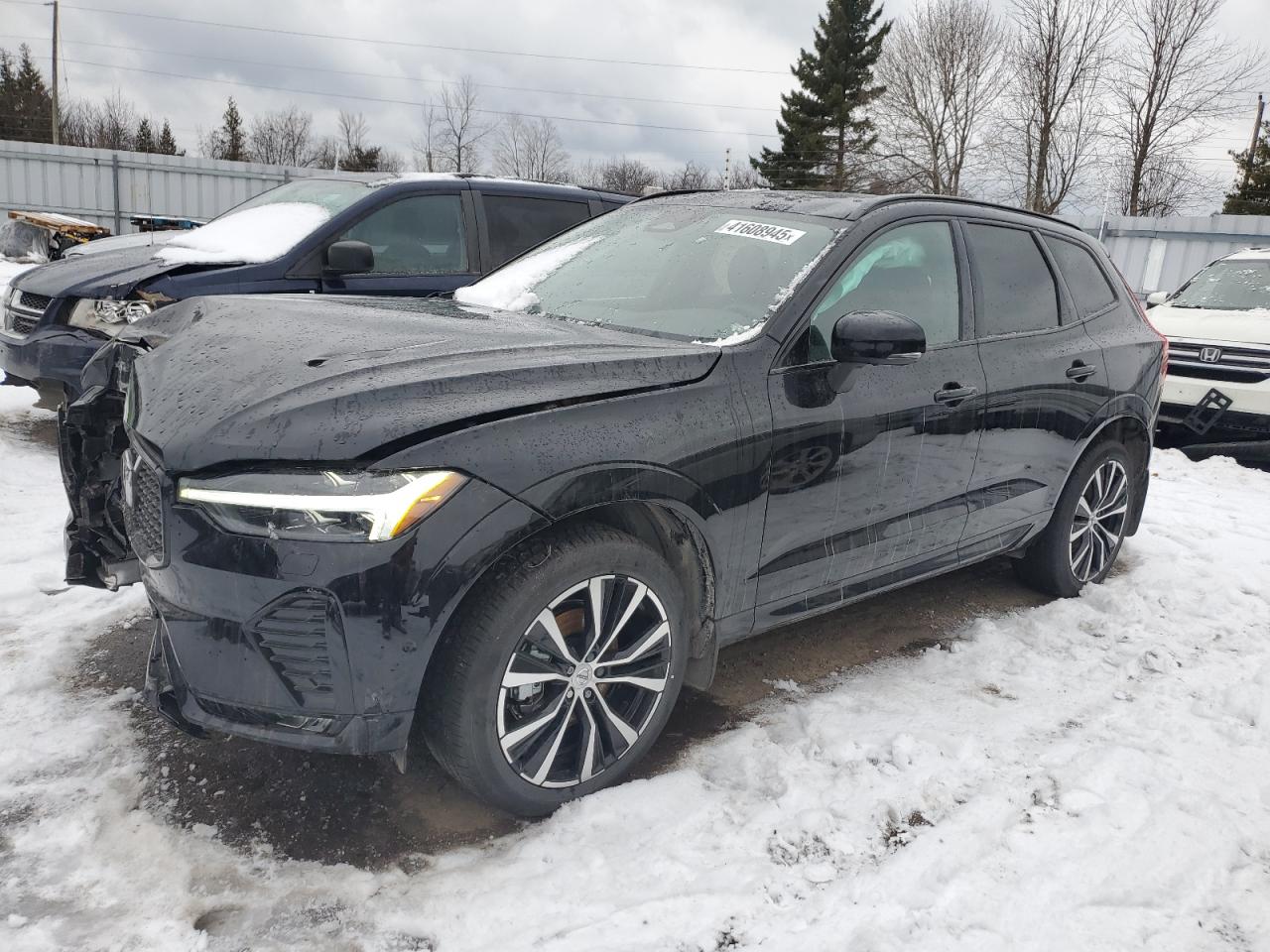 VOLVO XC60 PLUS