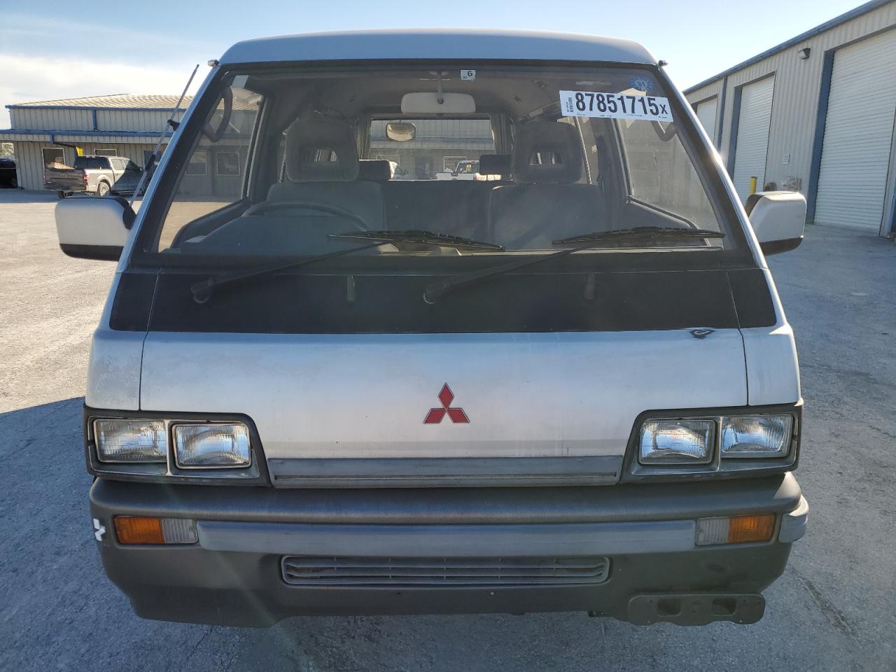 Lot #3050287901 1989 MITSUBISHI DELICA