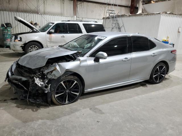 TOYOTA CAMRY XSE