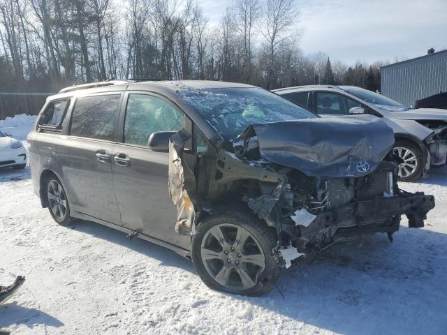 2017 TOYOTA SIENNA SE 5TDXZ3DC4HS879926