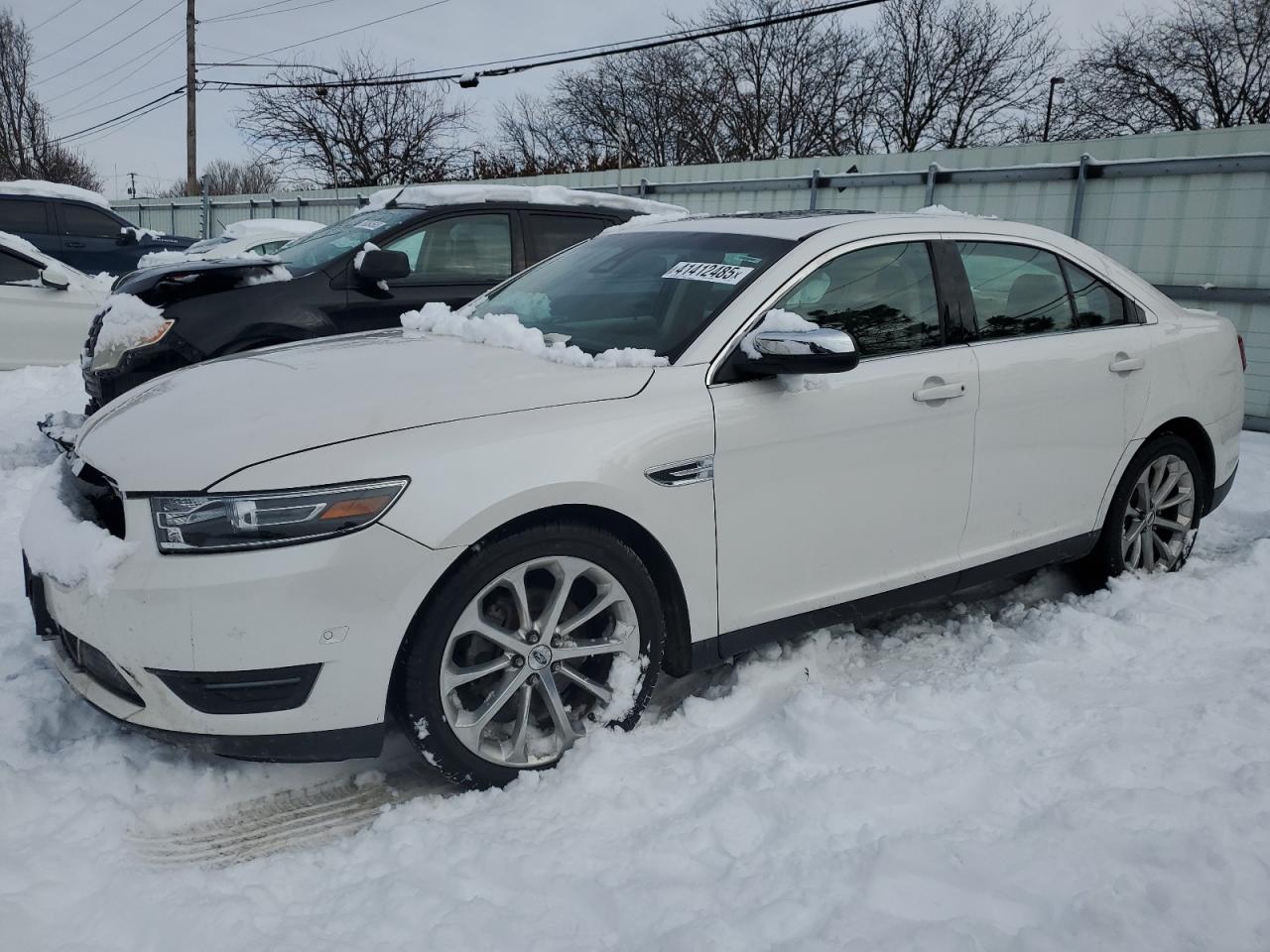  Salvage Ford Taurus