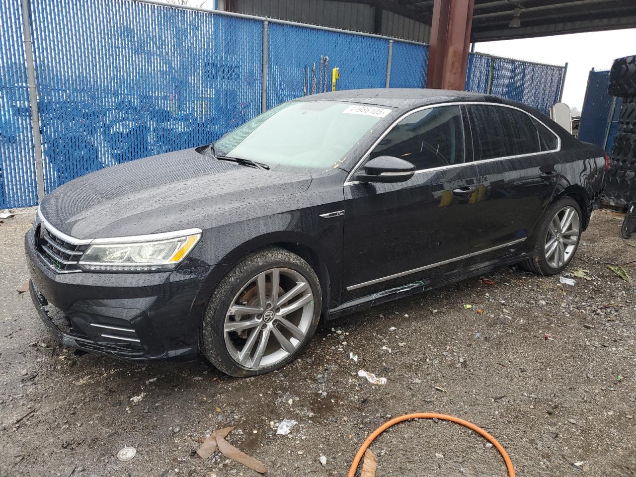 1VWDT7A38HC080472 VOLKSWAGEN PASSAT R-L 2017