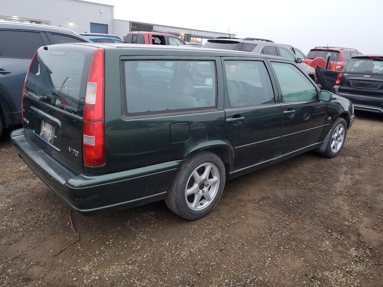 Lot #3049623643 2000 VOLVO V70 BASE