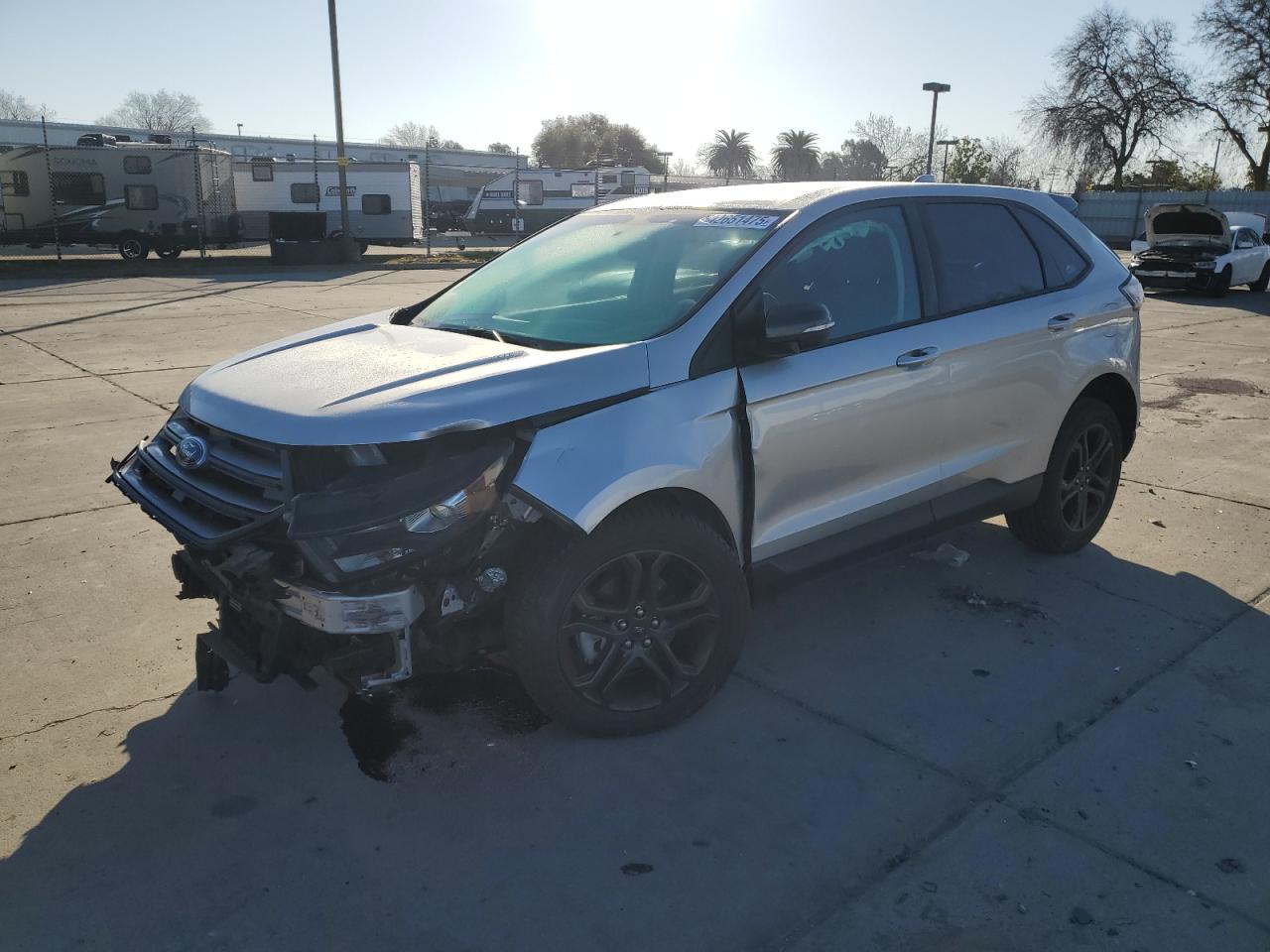  Salvage Ford Edge