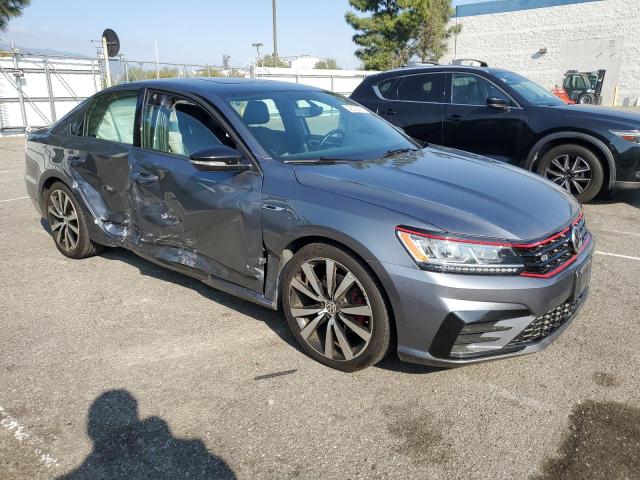 2018 VOLKSWAGEN PASSAT GT 1VWJM7A37JC040258