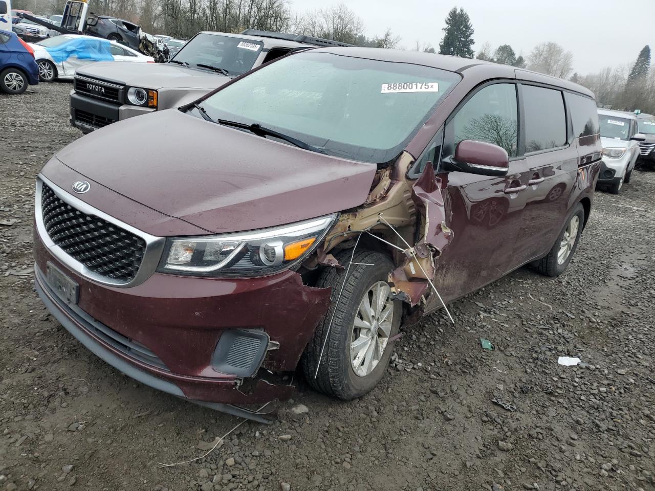 KNDMB5C10H6226061 KIA SEDONA 2017