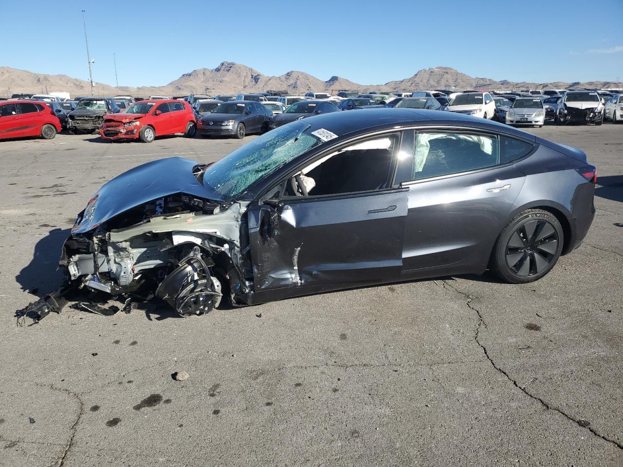 TESLA MODEL 3