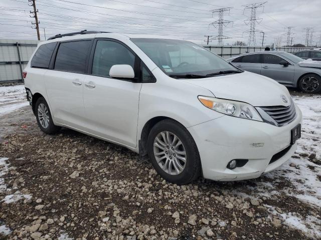 2015 TOYOTA SIENNA XLE - 5TDYK3DC7FS657936