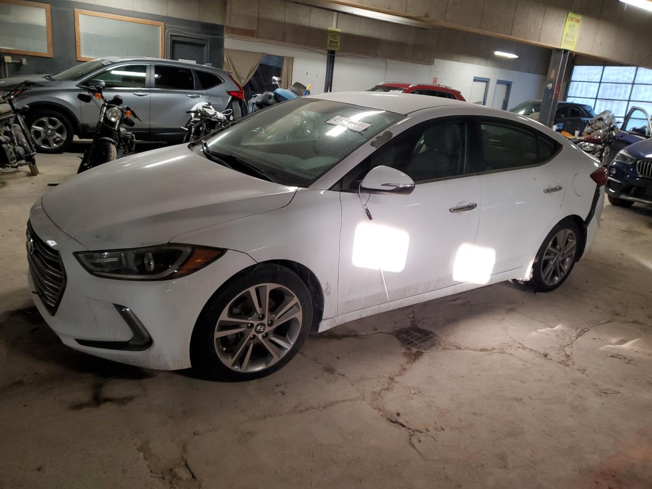 HYUNDAI ELANTRA SE